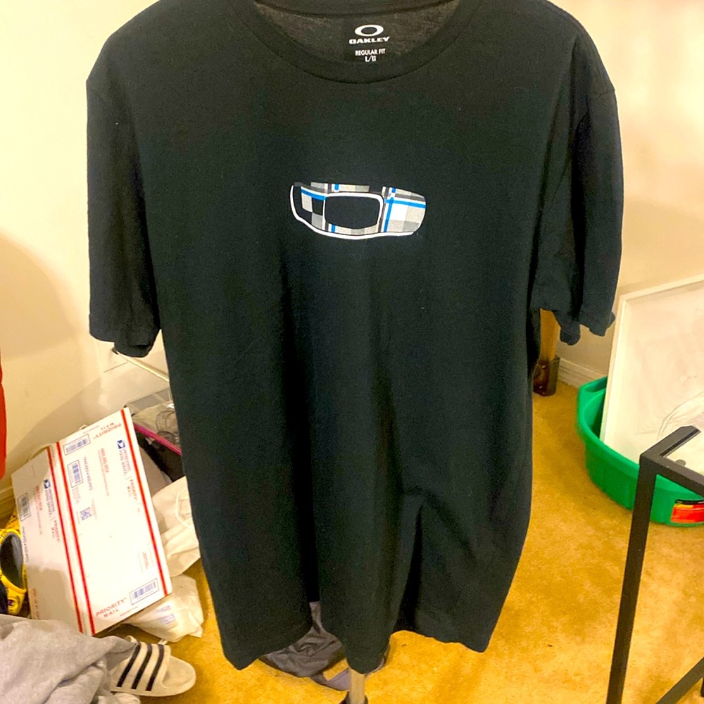 OAKLEY MENS PLAID ELLIPSE T-SHIRT SHORT SLEEVE BLACK PLAID GRAPHIC SMALL RUN EUC